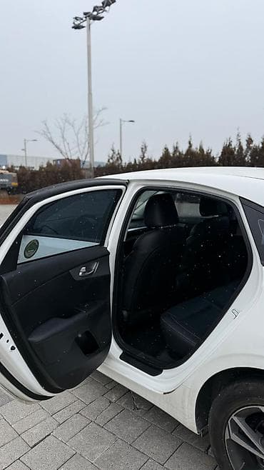 kia ev3: Kia K3: 2021 г., 1.6 л, Автомат, Бензин, Седан — 7