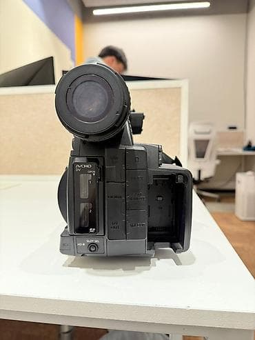 dvd usb: Профессиональная видеокамера Panasonic Ключевые особенности: - — 4