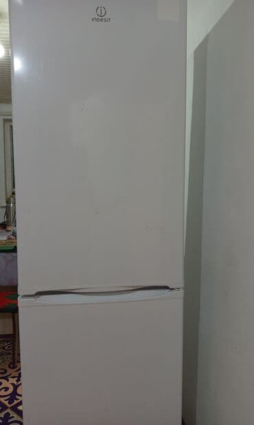 ноут 8: Холодильник Indesit, Б/у, Двухкамерный, Less frost, 3 * 2 * 5 — 5