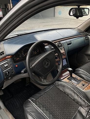 молдинг е34: Mercedes-Benz E-Class: 1999 г., 2 л, Автомат, Бензин, Седан — 6