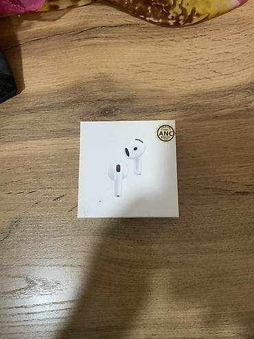 левый наушник airpods 4: Беспроводные вкладыши наушники, Apple, AirPods 4, Б/у — 5