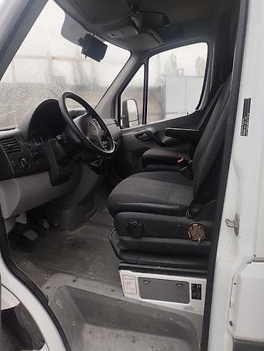 ист решетка: Mercedes-Benz Спринтер: 2013 г., Дизель — 5