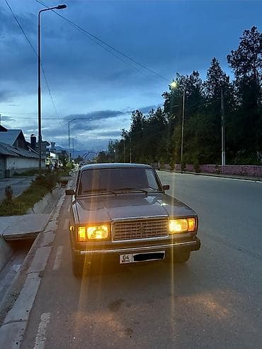 ВАЗ (ЛАДА) 2107: 2011 г., 1.6 л, Механика, Бензин, Седан