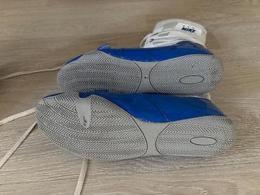 yeezy boost: Здравствуйте, продаю эти боксерские кроссовки, размер 43. Немного — 6