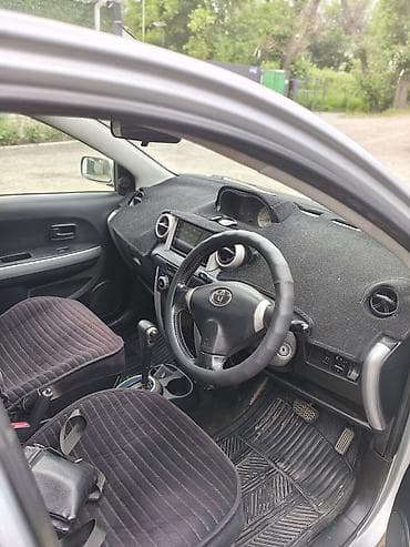 prius plus: Toyota Ist: 2002 г., Хэтчбэк — 8