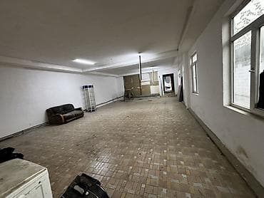 Недвижимость: Ошский рынок Сдается нежилое помещение Площадь: 100м2 Этаж: 1 2 линия — 5