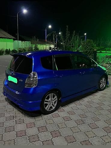 Продажа авто: Honda Fit: 2005 г., 1.5 л, Вариатор, Бензин, Хэтчбэк — 6