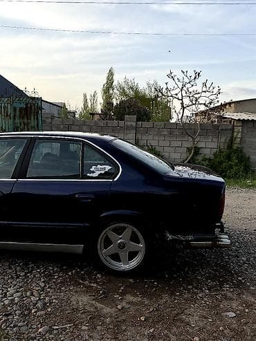 bmw cs: BMW 5 series: 1993 г., 2 л, Бензин — 6