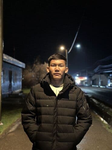 ишю работы: Срочно ищу работу Мне 20 лет Быстро обучаюсь Права есть. Б С недавно — 1