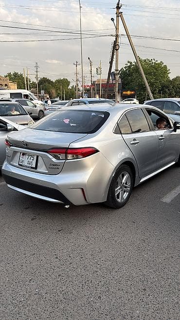Транспорт: Toyota Corolla: 2020 г., 1.8 л, Вариатор, Гибрид, Седан — 5