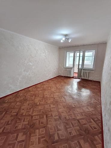 Батирлер: 1 бөлмө, 32 м², 4-мкр 104-серия, 3 кабат, Косметикалык оңдоо — 3
