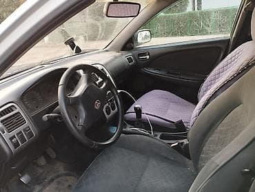 Toyota Avensis: 2002 г., 2 л, Ручные, Дизель — 1