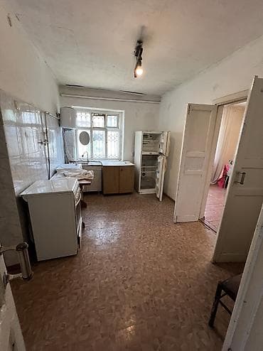 кара балта места: 60 м², 3 комнаты, Забор, огорожен — 3