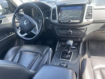 santa fe 4: Ssangyong Rexton Sports: 2019 г., 2.2 л, Автомат, Дизель, Пикап — 10
