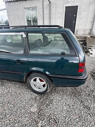 полка гольф 3: Volkswagen Passat Variant: 1995 г., Универсал — 3