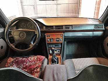 Продажа авто: Mercedes-Benz E-Class: 1993 г., 2.2 л, Механика, Бензин, Седан — 7