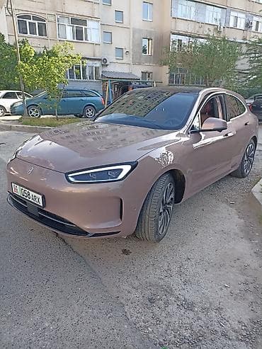 roewe ei5: Хуавей аито М5, 4 ВД премиум класса цвет коралловый — 5