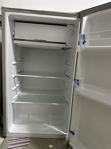 кофемолка б у: Холодильник Blesk, Б/у, Однокамерный — 1