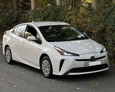 тайота ярис версо: Toyota Prius: 2019 г., Гибрид, Хэтчбэк — 5
