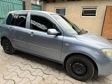 Mazda Demio: 2004 г., 1.3 л, Автомат, Бензин, Хэтчбэк