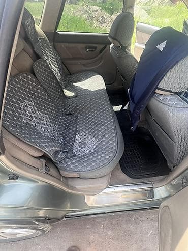 гранаты на субару: Subaru Legacy: 2002 г., Автомат, Универсал — 4