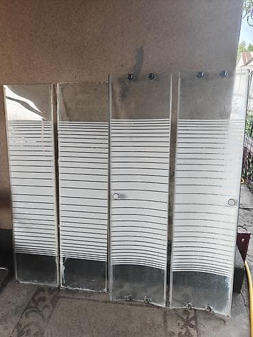 Дом и сад: Угловая акриловая ванна с комплектом раздвижных стеклянных шторок — 3