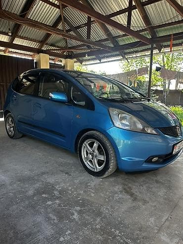 Honda Jazz: 2010 г., 1.4 л, Механика, Бензин, Хэтчбэк