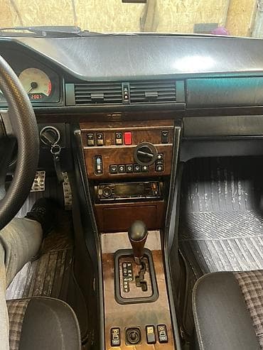 крыло портер 2: Mercedes-Benz W124: 1994 г., 2.3 л, Автомат, Бензин, Седан — 6