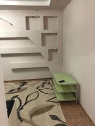 квартира бишкек долгосрочная: 3 комнаты, Агентство недвижимости, Без подселения, С мебелью полностью — 1