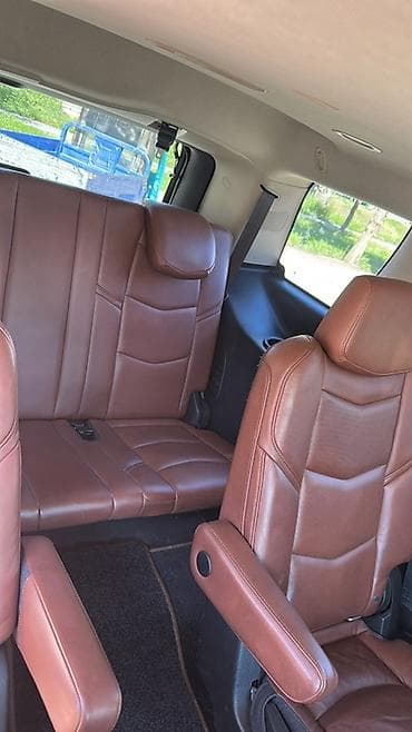 кадиллак седан: Cadillac Escalade: 2017 г., Внедорожник — 4