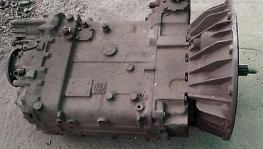beta ff: Механическая коробка передач ZF (логотип ZF на корпусе). Тяжёлая — 3