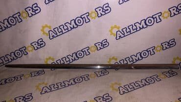 Lexus Lx570, молдинг передней правой двери