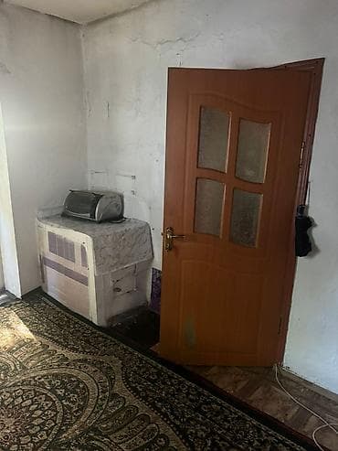 дом фасат: Дом с участком. Адрес на калитке: Советская 104. - Жилой одноэтажный — 9