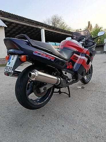 ktm duke 390: Спортбайк Honda, 1000 куб. см, Бензин — 2