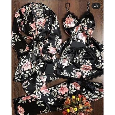 белая ночная сорочка: Стильная Пижамки Ткань атлас Качество люкс . Доставка по городу — 9