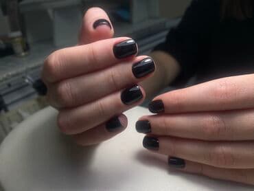 кресло барбер: Маникюр с укреплением всего за 800 сом адрес : Жибек Жолу 195А — 2