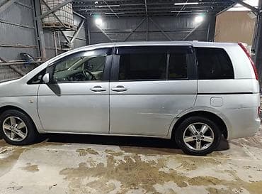 vvt: Toyota Isis: 2005 г., 2 л, Вариатор, Бензин, Минивэн — 7