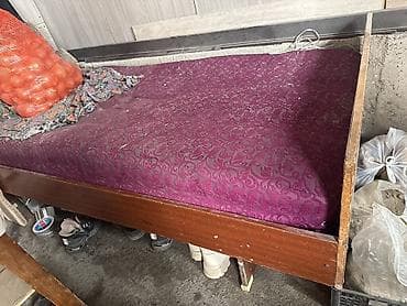 сетка кровать: Односпальная кровать с матрасом. - Размер ориентировочно 80–90 × — 1