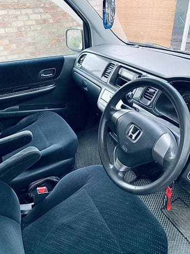 Honda Stepwgn: 2003 г., 2 л, Автомат, Бензин, Минивэн — 6
