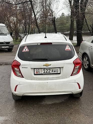 chevrolet comaro: Chevrolet Spark: 2021 г., Хэтчбэк — 3