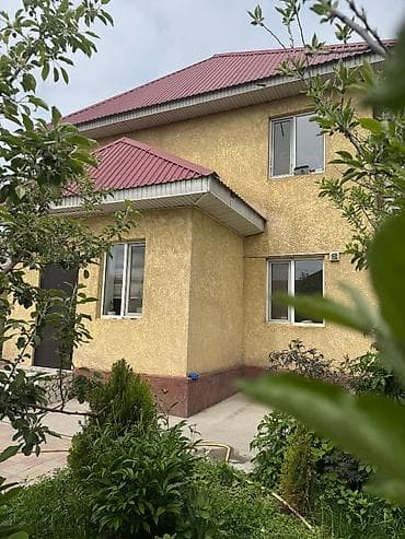 манаса: Дом с благоустроенным участком и современным интерьером. - — 1