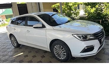 Roewe: Roewe i5: 2019 г., Бензин, Универсал — 1