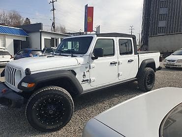 бампер на делику: Jeep Gladiator: 2020 г., 3.6 л, Автомат, Бензин, Пикап — 6
