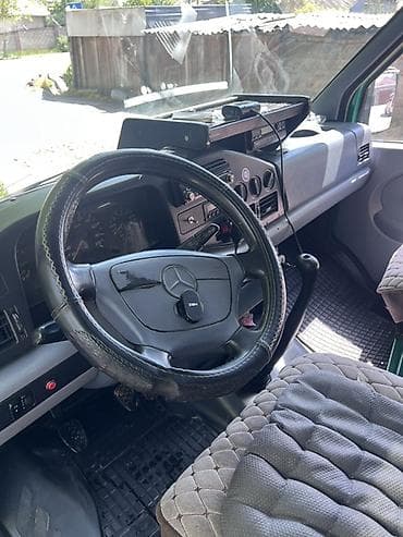 фонарь 124: Легкий грузовик, Mercedes-Benz, Дубль, 3 т, Б/у — 5