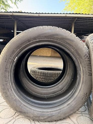 зимные покрышки: Шины 225 / 55 / R 17, Зима, Комплект, Легковые — 1