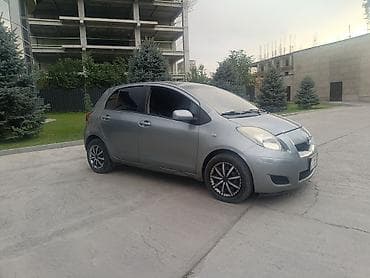 тойота ярис продаю: Toyota Yaris: 2010 г., 1.3 л, Механика, Бензин, Хэтчбэк — 3