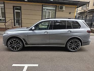 x5 2020: BMW X7: 2023 г., 3 л, Бензин — 4