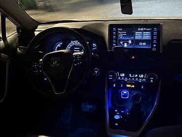 пленка винил: Toyota RAV4: 2019 г., 2.5 л, Вариатор, Гибрид, Кроссовер — 6