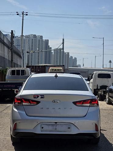 byd e2 2023: Hyundai Sonata: 2020 г., 2 л, Автомат, Газ, Седан — 4