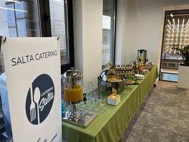 официант неполный рабочий день: Организация -Фуршет -Кофе Брейк -Кейтеринг -Выездные банкеты -Услуги — 8